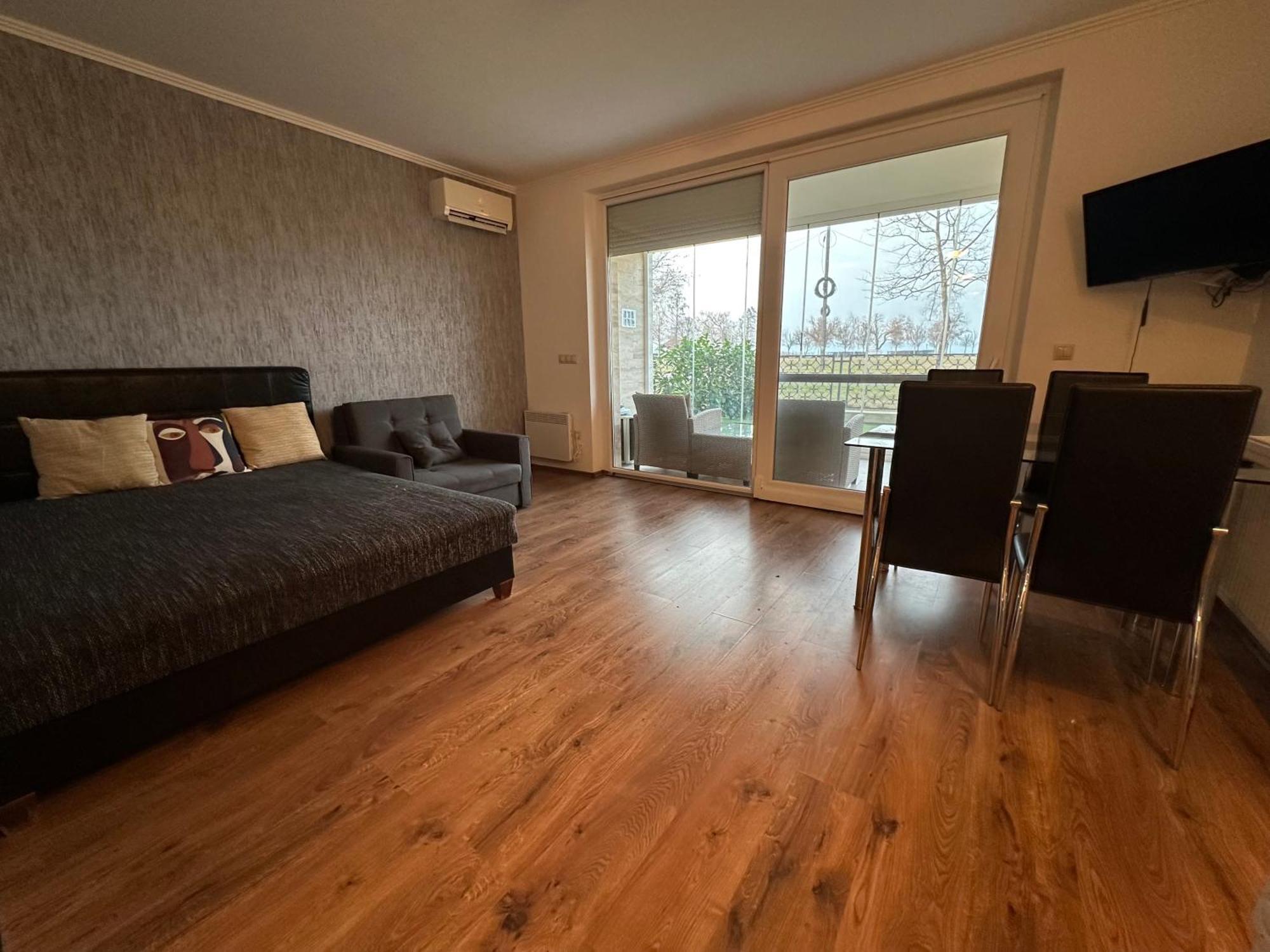 Apartment Piano Balaton Zamardi